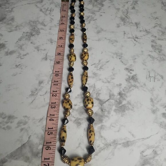 Vintage Cheetah Print Long Necklace - Picture 6 of 10